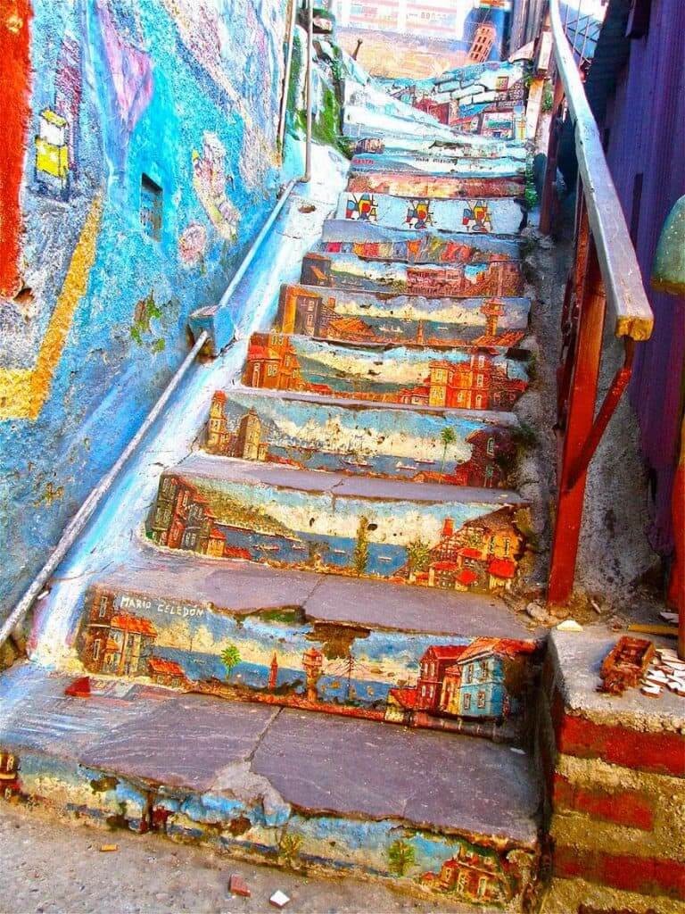 4.Valparaiso-Chile-17-Beautifully-Painted-Stairs-From-All-Over-The-World.-7-Is-Insane