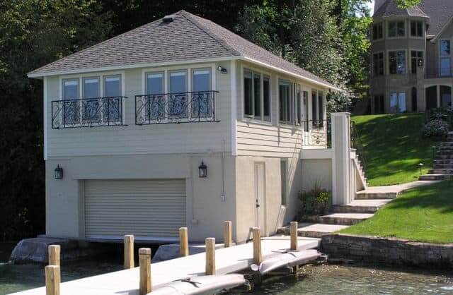 boat-garage-apartment