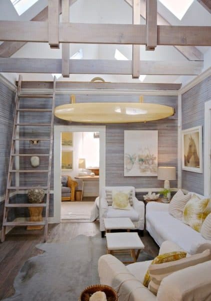 quaint-beach-house-living-room