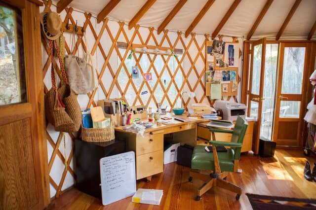 yurt-home-office