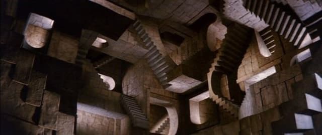 labyrinth-stair-scene