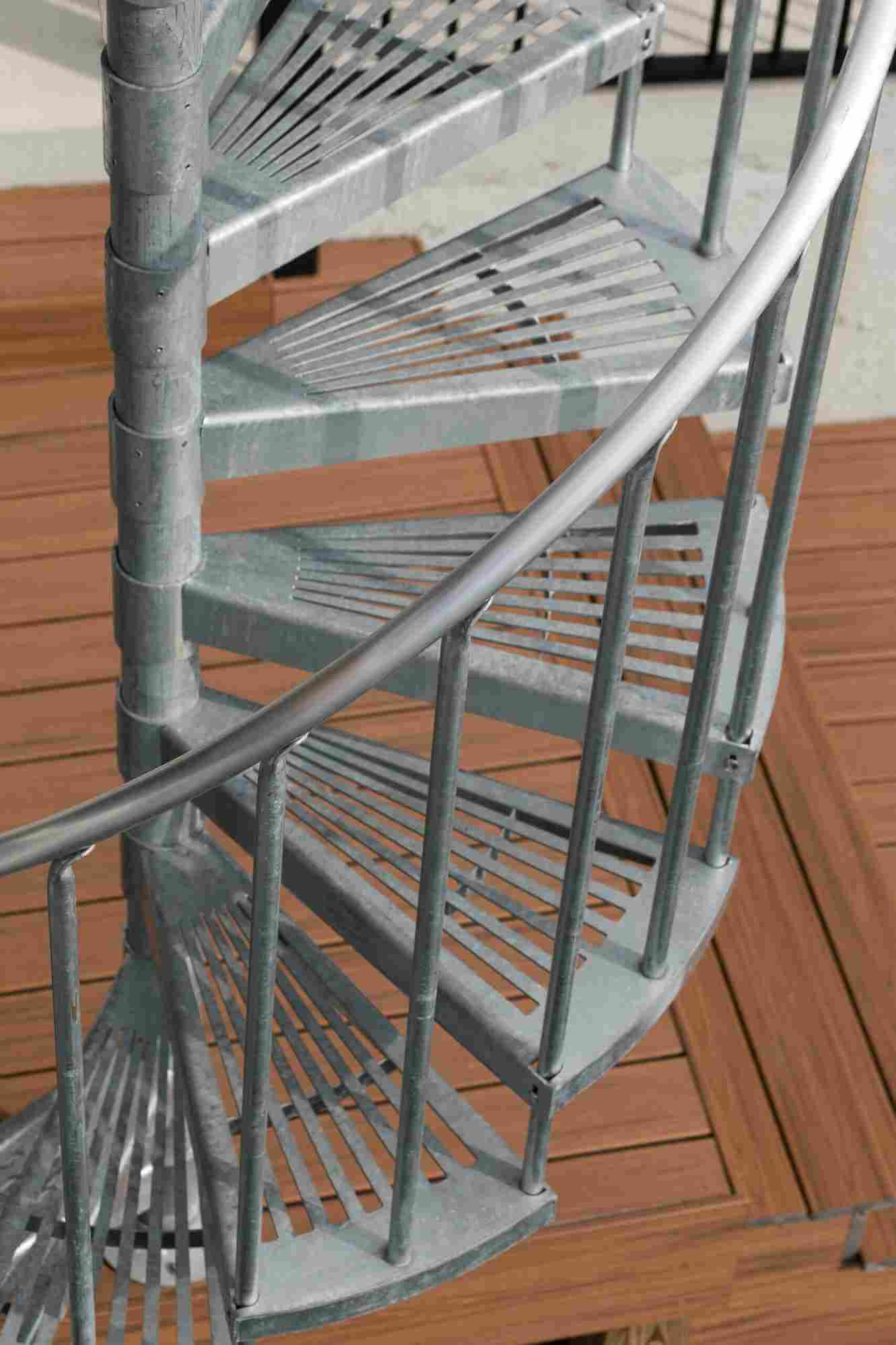 Pictures of Exterior Galvanized Spiral Stairs