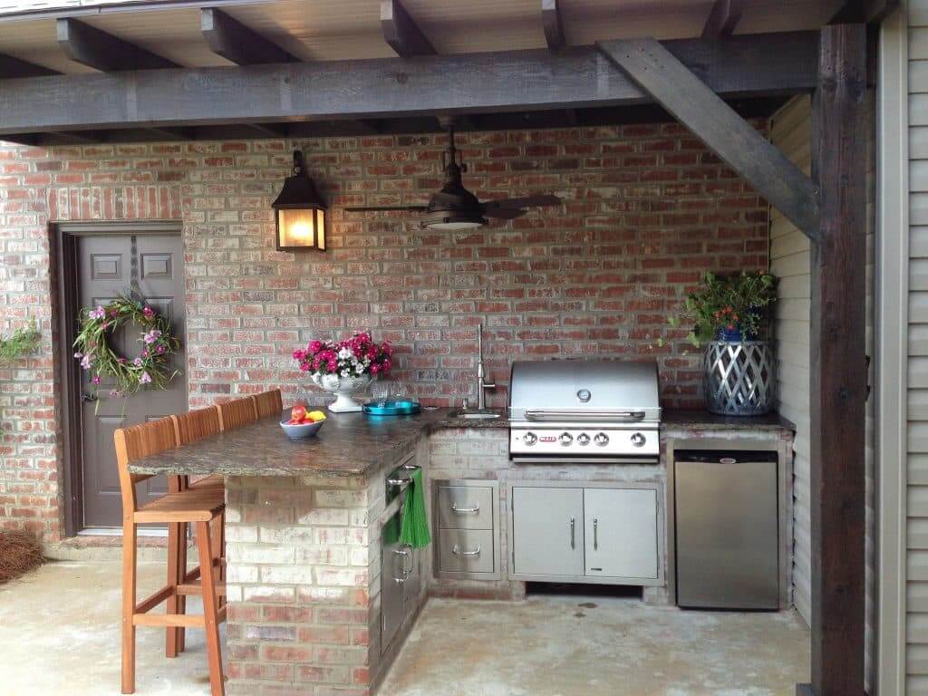 outdoor-kitchen