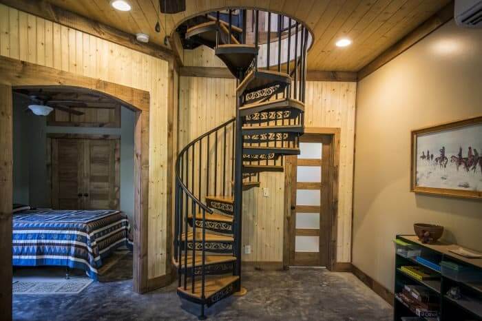 rustic-spiral-stairs-design