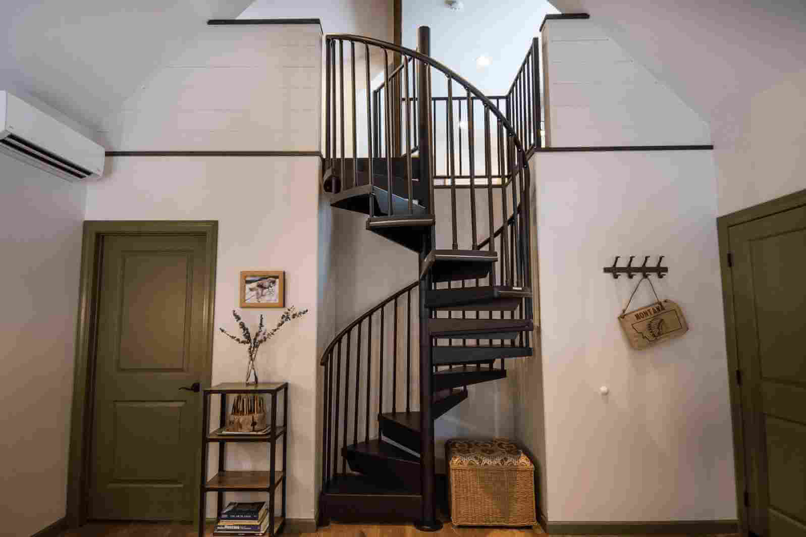 Classic Steel Spiral Staircase