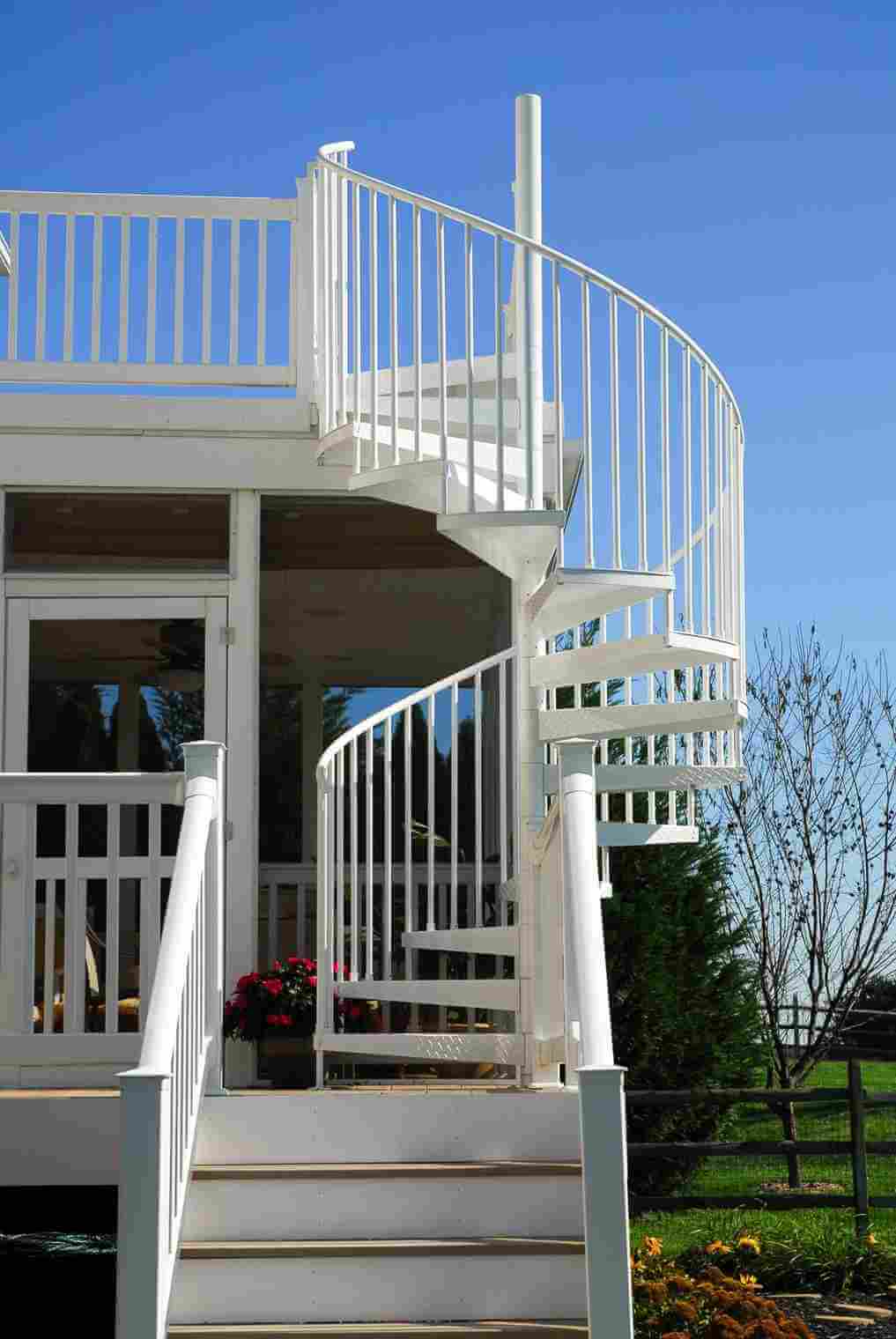 white powder coated aluminum spiral staircase